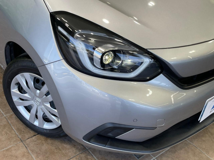 2021 Honda Fit 6AA-GR3 (UW-69fff57c2907c)[21]