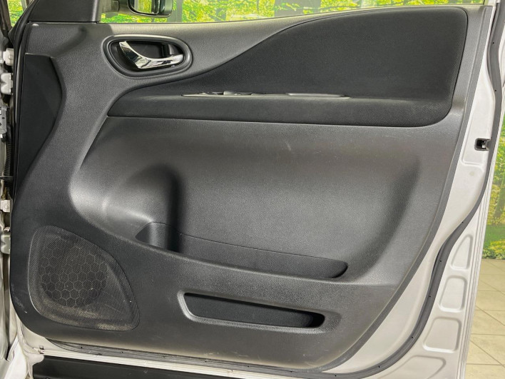 2014 Nissan Serena DAA-HFC26 (UW-69fff5898ba82)[14]