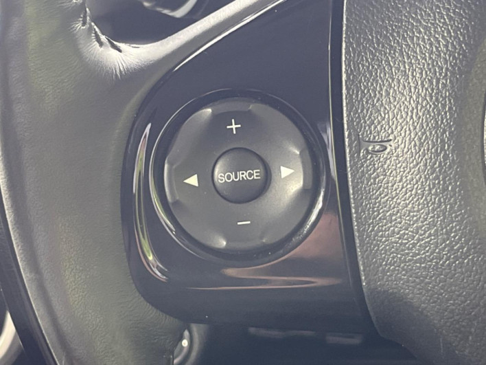 2015 Honda N-BOX Slash DBA-JF2 (UW-69fff594f35ec)[25]