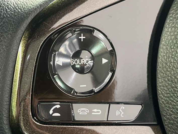 2019 Honda N-BOX CUSTOM DBA-JF3 (UW-69fff597d747f)[29]