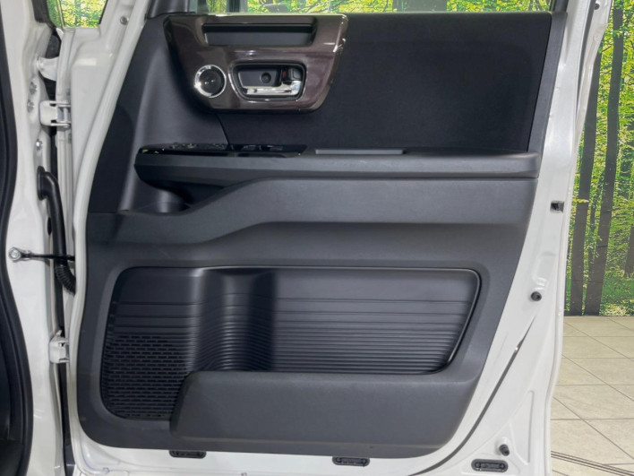 2019 Honda N-BOX CUSTOM DBA-JF3 (UW-69fff597d747f)[14]