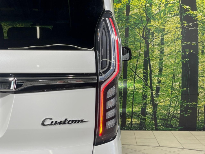 2019 Honda N-BOX CUSTOM DBA-JF3 (UW-69fff597d747f)[8]