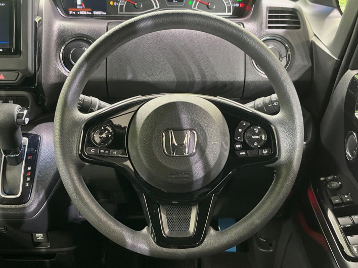 2021 Honda N-BOX CUSTOM 6BA-JF3 (UW-69fff598d7f79)[16]