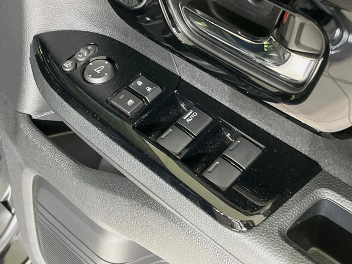 2021 Honda N-BOX CUSTOM 6BA-JF3 (UW-69fff598d7f79)[20]