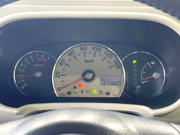 2013 Daihatsu Mira Cocoa DBA-L675S (UW-69fff5aeded96)[23]