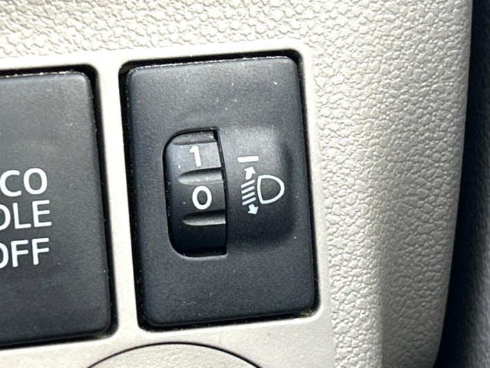 2012 Daihatsu Mirai Ease DBA-LA310S (UW-69fff5b192b0e)[28]