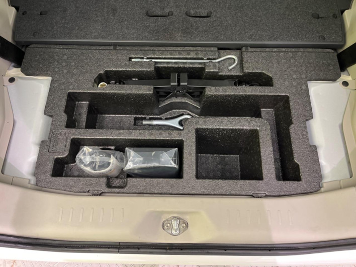 2014 Daihatsu Tanto DBA-LA600S (UW-69fff5b620016)[14]