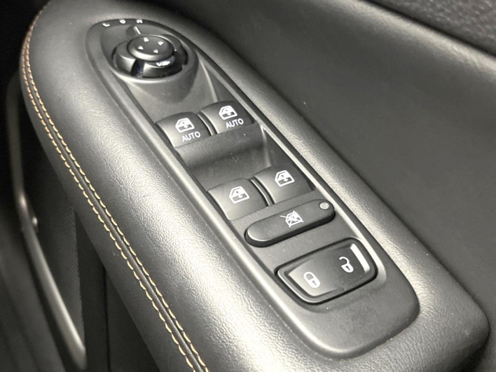 2020 Chrysler Jeep Compass ABA-M624 (UW-69fff5cc2f74d)[22]