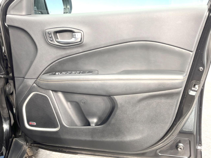2020 Chrysler Jeep Compass ABA-M624 (UW-69fff5cc2f74d)[20]