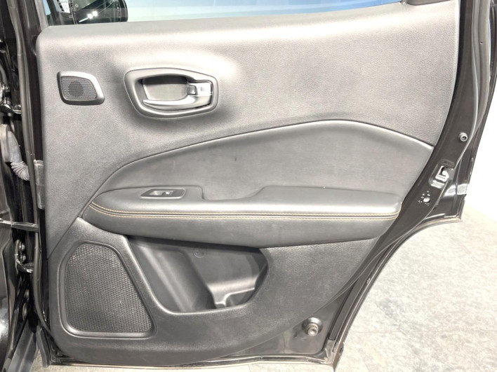 2020 Chrysler Jeep Compass ABA-M624 (UW-69fff5cc2f74d)[18]