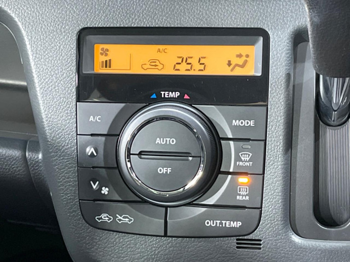 2014 Suzuki Wagon R Stingray DBA-MH34S (UW-69fff5ce781f8)[28]