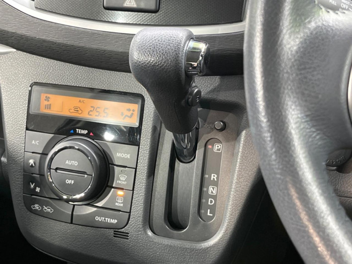 2014 Suzuki Wagon R Stingray DBA-MH34S (UW-69fff5ce781f8)[27]