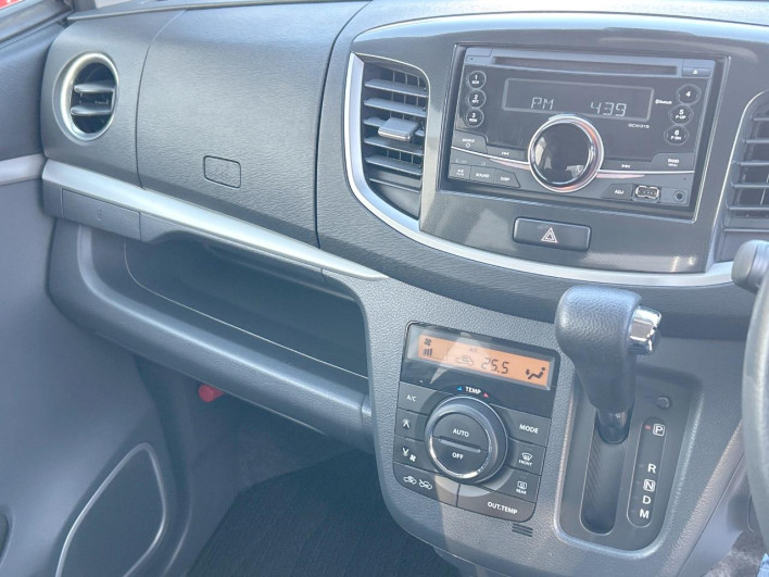 2016 Suzuki Wagon R Stingray DAA-MH44S (UW-69fff5cf66546)[24]