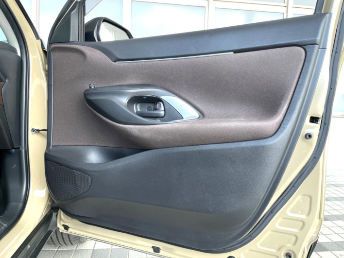 2021 Toyota Yaris Cross 6AA-MXPJ10 (UW-69fff5e7036f1)[19]