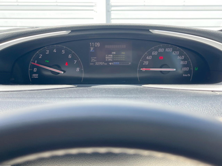 2019 Toyota Sienta DBA-NSP170G (UW-69fff5f85a9be)[13]