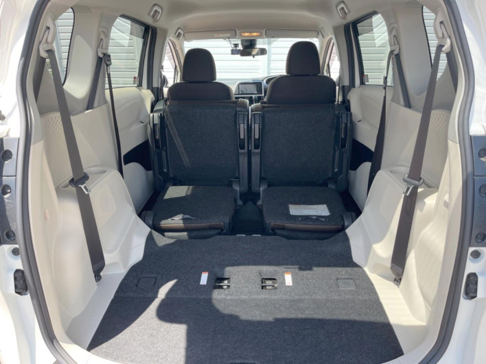 2019 Toyota Sienta DBA-NSP170G (UW-69fff5f85a9be)[9]