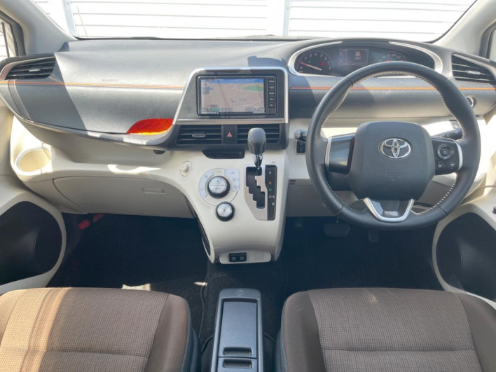 2019 Toyota Sienta DBA-NSP170G (UW-69fff5f85a9be)[11]