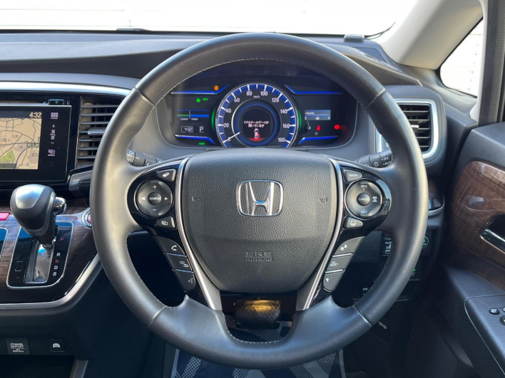 2017 Honda Odyssey Hybrid DAA-RC4 (UW-69fff5fbf2d1b)[26]