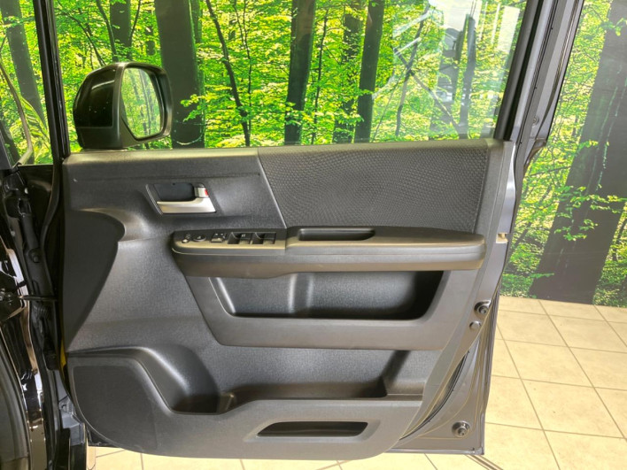 2014 Honda Stepwgn Spada DBA-RK5 (UW-69fff5fdef67c)[16]