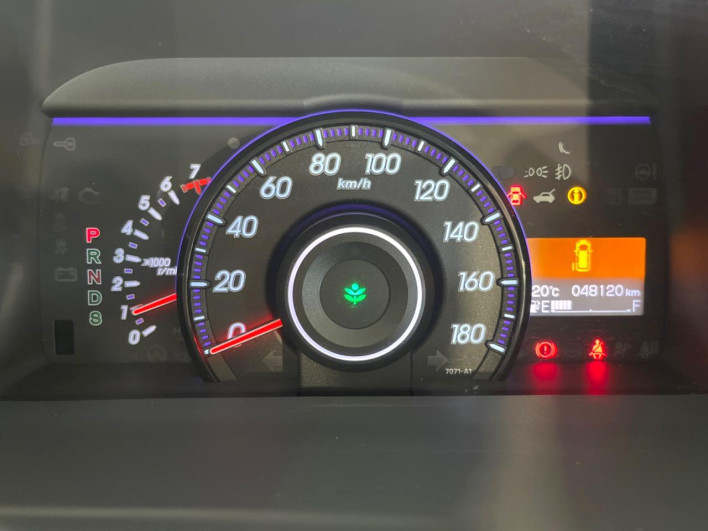 2014 Honda Stepwgn Spada DBA-RK5 (UW-69fff5fdef67c)[27]