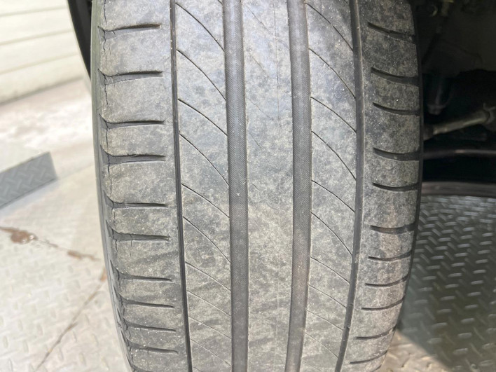 2021 Honda VEZEL 6AA-RV5 (UW-69fff600392bf)[6]