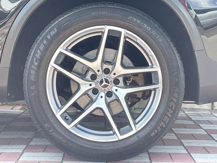 2017 Mercedes Benz GLC DBA-253342C (UW-69fff6111b9f9)[3]