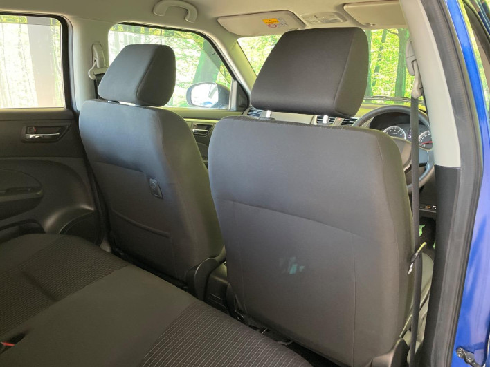 2016 Suzuki Swift DBA-ZC72S (UW-69fff6146cc2c)[28]