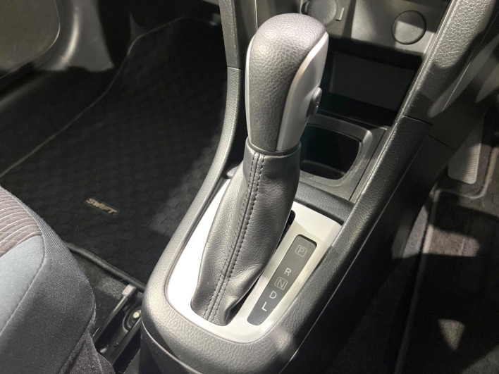 2014 Suzuki Swift DBA-ZD72S (UW-69fff614b8688)[24]