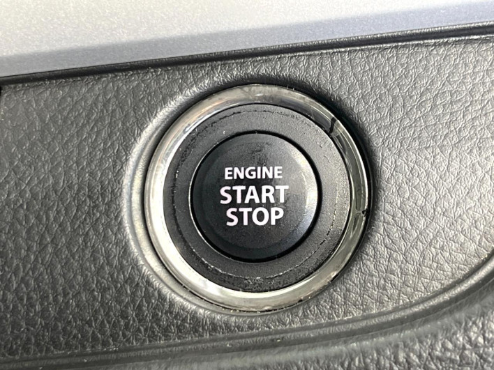 2014 Suzuki Swift DBA-ZD72S (UW-69fff614b8688)[17]