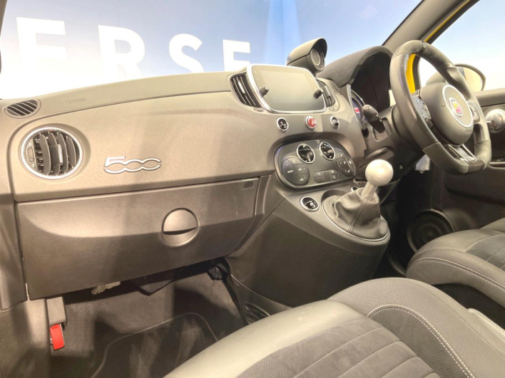 2021 Abartha Abarth 595 3BA-31214T (UW-69fff615735a1)[10]