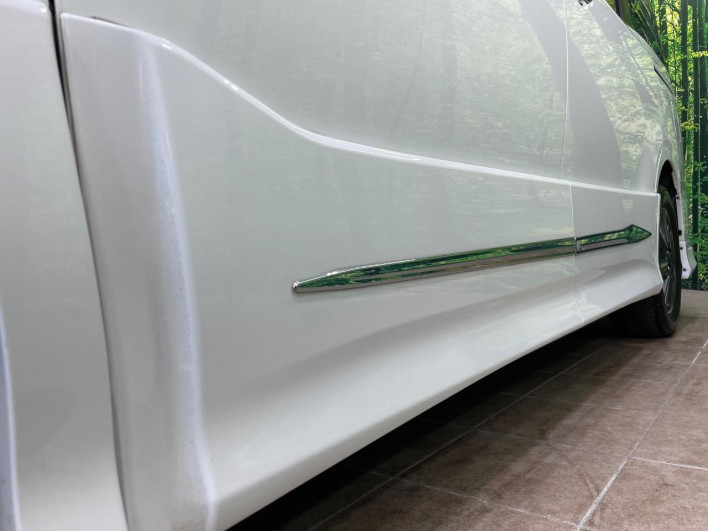 2020 Toyota Voxy DBA-ZRR80W (UW-69fff61e25541)[19]