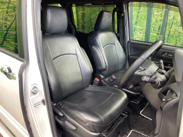 2020 Toyota Voxy DBA-ZRR80W (UW-69fff61e25541)[21]