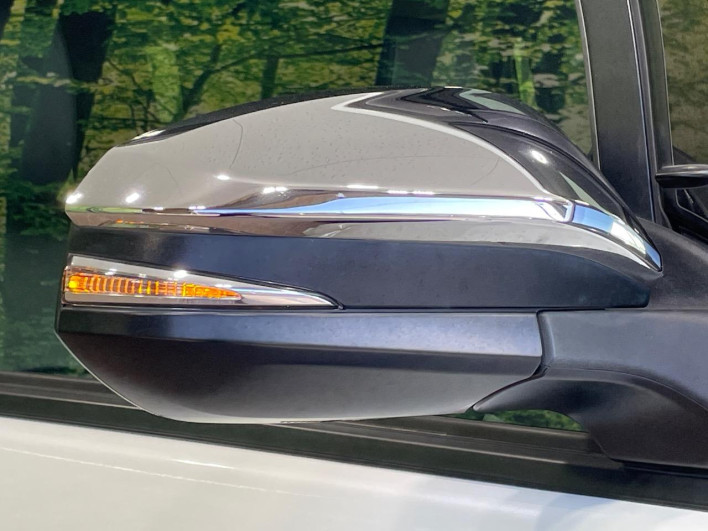 2020 Toyota Voxy DBA-ZRR80W (UW-69fff61e25541)[9]