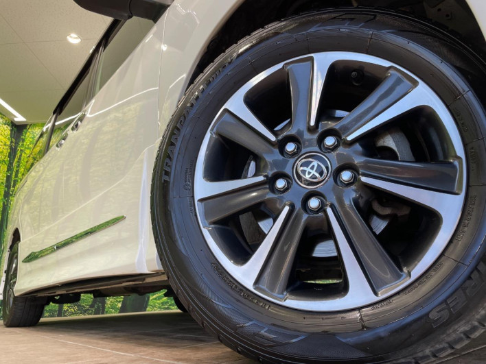 2020 Toyota Voxy DBA-ZRR80W (UW-69fff61e25541)[15]