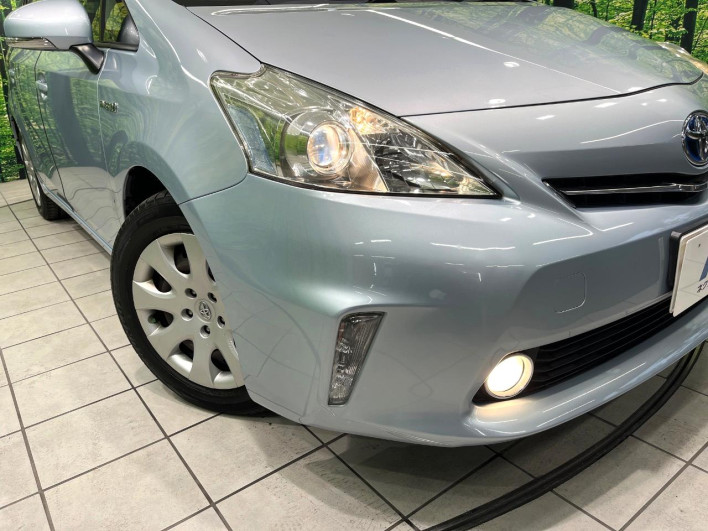2014 Toyota Prius α DAA-ZVW41W (UW-69fff625133c5)[14]