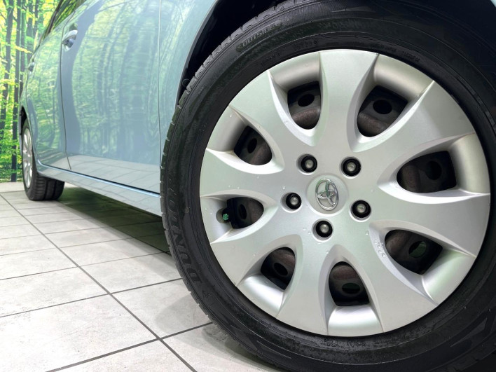 2014 Toyota Prius α DAA-ZVW41W (UW-69fff625133c5)[15]