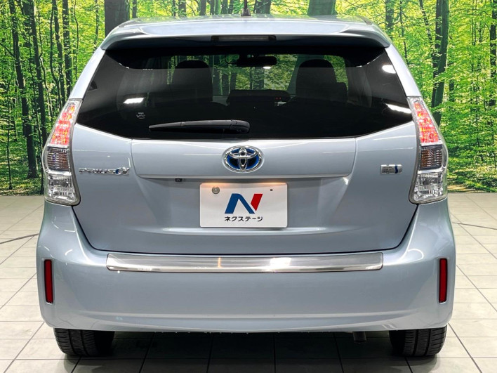 2014 Toyota Prius α DAA-ZVW41W (UW-69fff625133c5)[22]