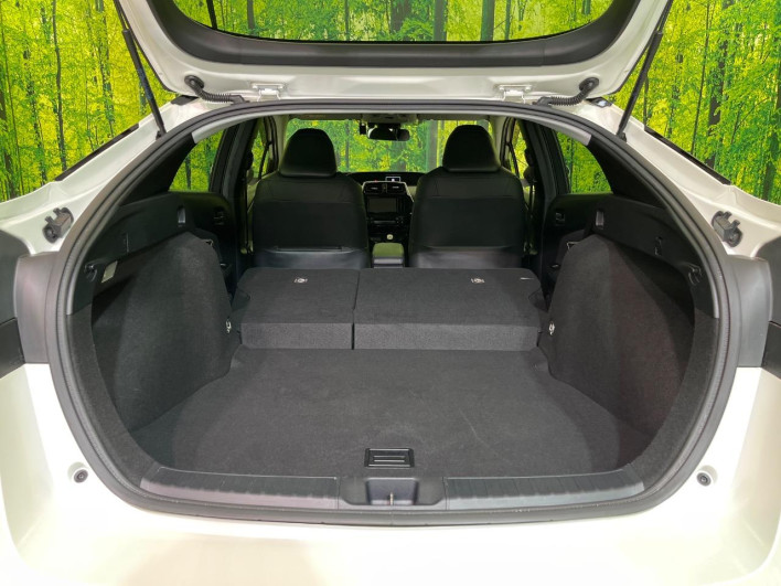 2021 Toyota Prius DAA-ZVW51 (UW-69fff627820ff)[9]