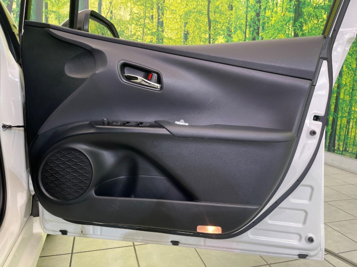 2021 Toyota Prius DAA-ZVW51 (UW-69fff627820ff)[14]