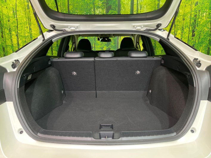 2021 Toyota Prius DAA-ZVW51 (UW-69fff627820ff)[8]