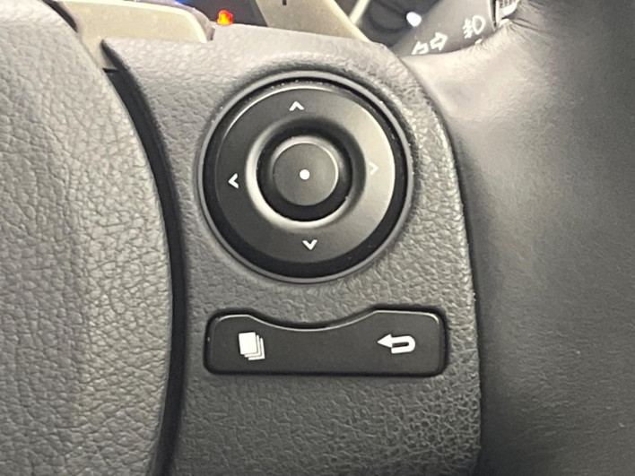 2014 Lexus IS DAA-AVE30 (UW-6a0146a25c6f4)[19]