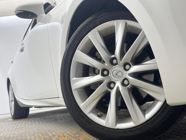 2014 Lexus IS DAA-AVE30 (UW-6a0146a25c6f4)[5]