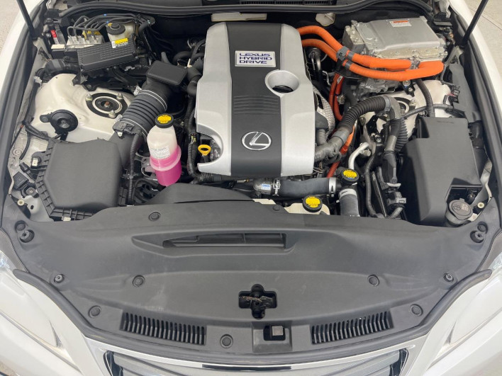2014 Lexus IS DAA-AVE30 (UW-6a0146a25c6f4)[23]