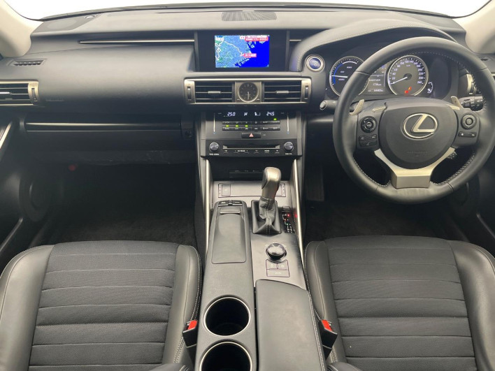 2014 Lexus IS DAA-AVE30 (UW-6a0146a25c6f4)[9]