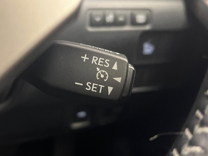 2014 Lexus IS DAA-AVE30 (UW-6a0146a25c6f4)[20]