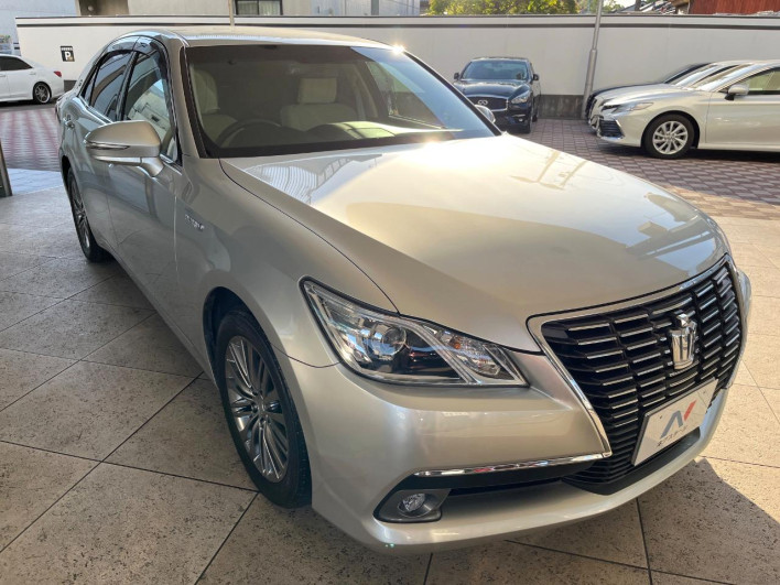 2013 Toyota Crown Hybrid DAA-AWS210 (UW-6a0146a38bbb8)[18]