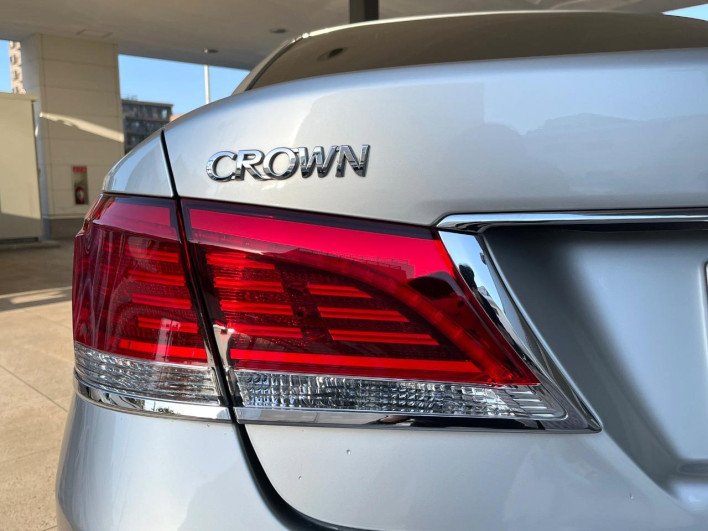 2013 Toyota Crown Hybrid DAA-AWS210 (UW-6a0146a38bbb8)[13]