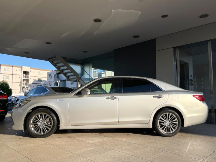 2013 Toyota Crown Hybrid DAA-AWS210 (UW-6a0146a38bbb8)[21]