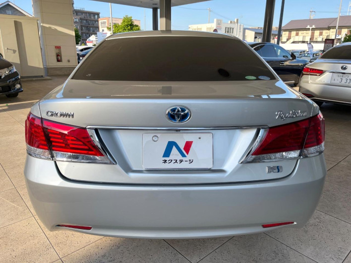 2013 Toyota Crown Hybrid DAA-AWS210 (UW-6a0146a38bbb8)[23]