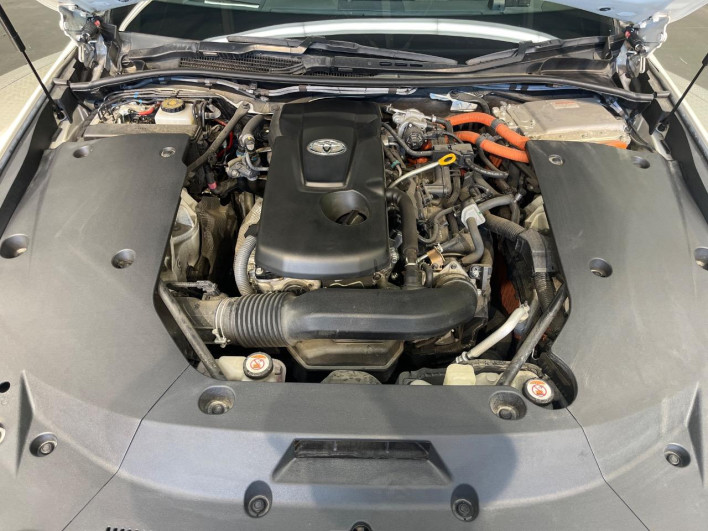 2019 Toyota Crown Hybrid 6AA-AZSH20 (UW-6a0146a8acca4)[4]
